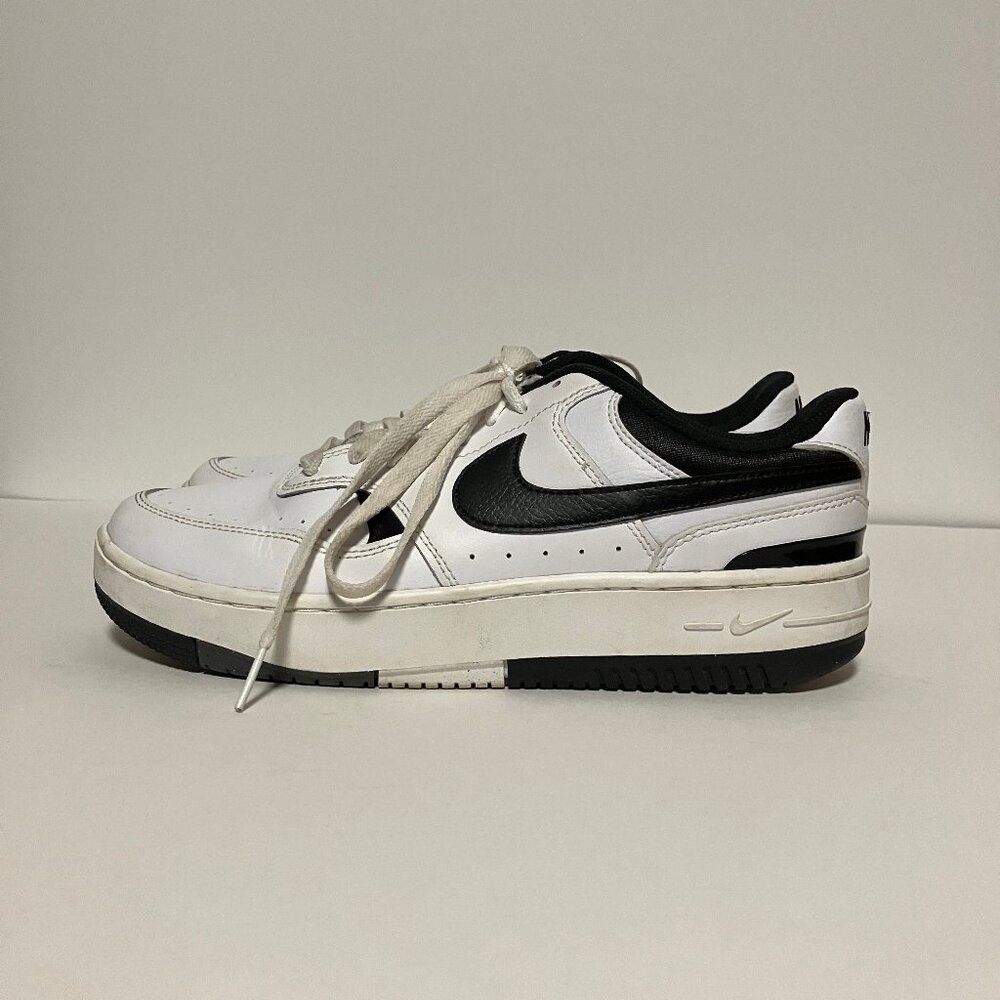 Nike Gamma Force DX9176-100, Women's Size 10, Black/White Sneakers - Picture 10 of 13